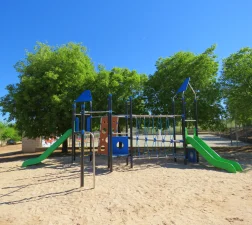 PARQUE CAMINO DE AJOFRÍN 1